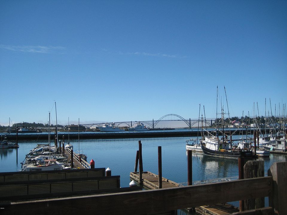 1st image of SE Bay Blvd