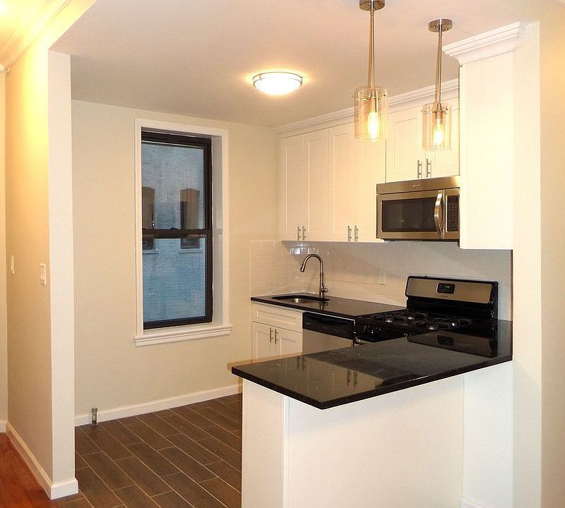 1st image of 3116 32nd St #1C