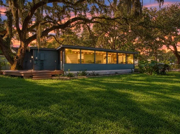 1922 BEACHWAY LANE, ODESSA, FL 33556