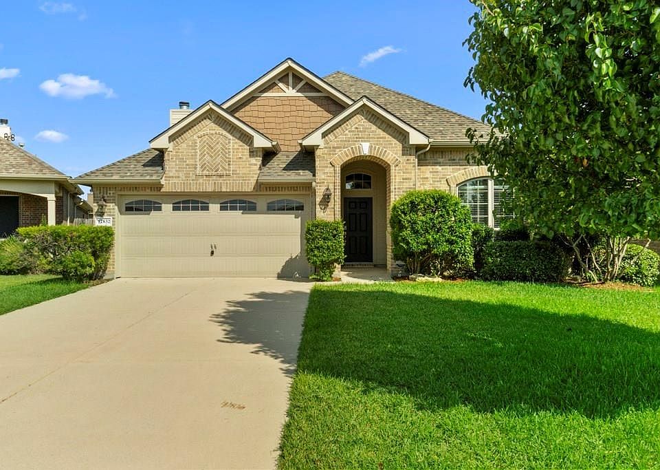 1st image of 12832 Hidden Valley Ct