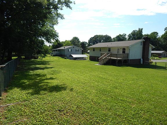 5th image of 2042 Colonial Cir