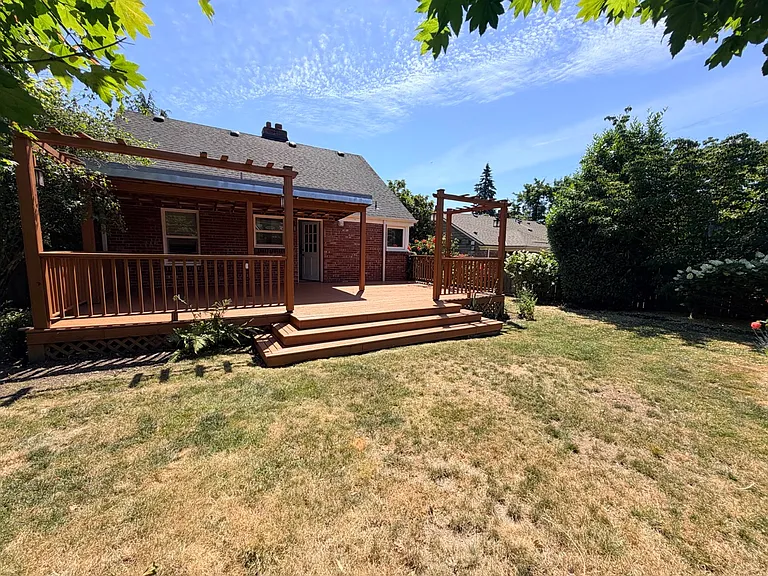 4308 NE 56th St — Photo 21