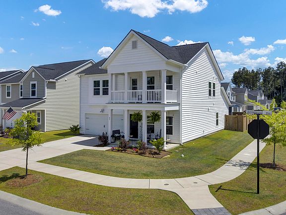 2nd image of 89 Arrowwood Way