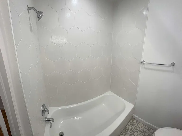 2318 Fenwick Dr — Photo 33