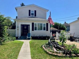 76 Capitol St, New Bedford, MA 02744