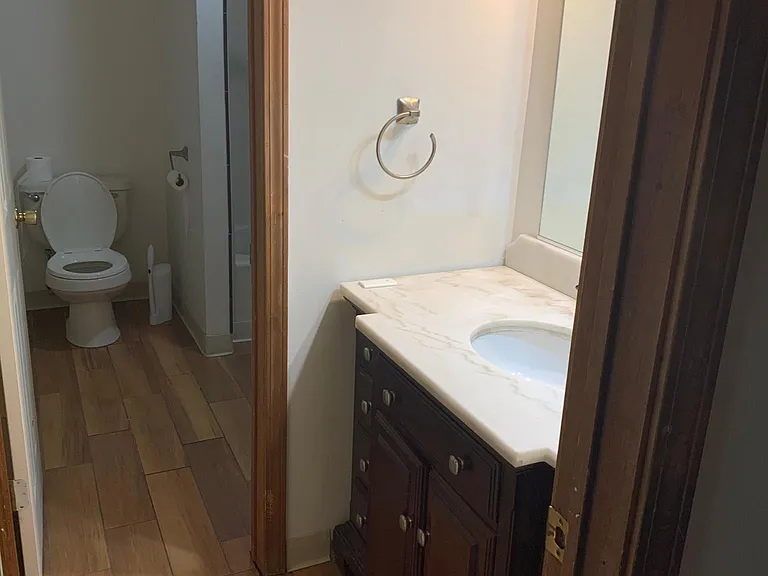 1 Terry Ct #1B — Photo 5