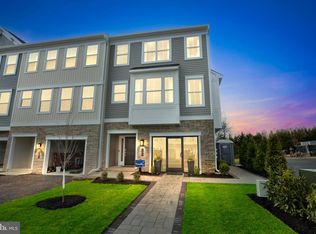 120 Jameson Way Warwick End #7, Chalfont, PA 18914