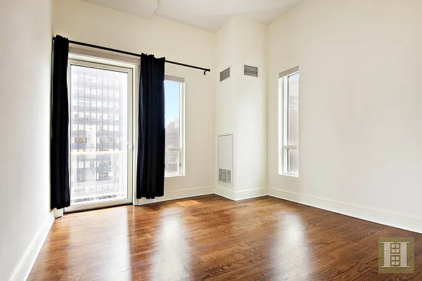 Rented by Halstead Real Estate | media 11