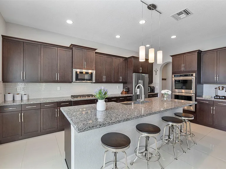 11036 Meridian Dr N — Photo 19