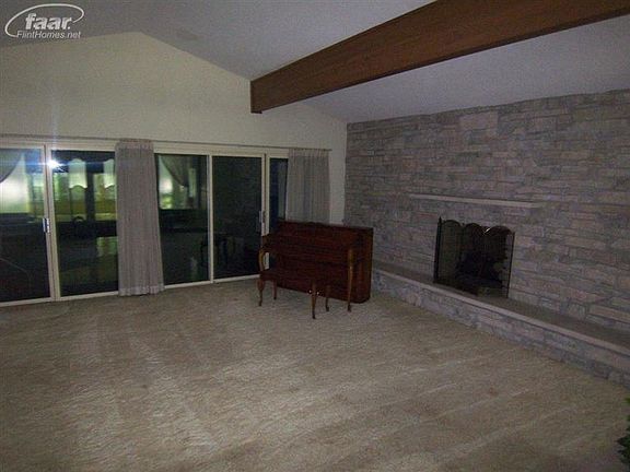 4th image of 3283 Gernada Dr