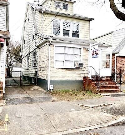 2nd image of 8836 Sabre St