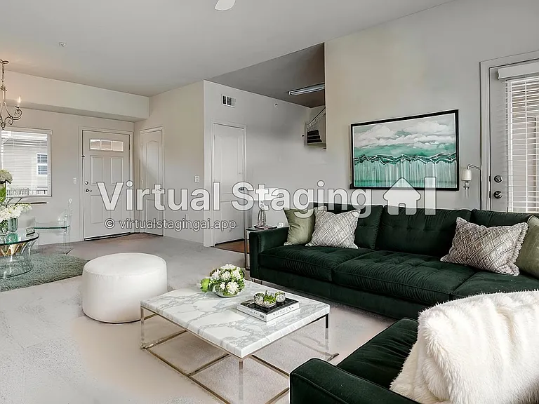 100 Moon Cir #700 — Photo 5