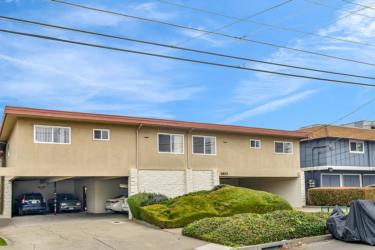 Building Photo - 5823 Alameda Ave #D
