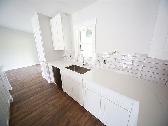 4th image of 171 Mark Twain Ln