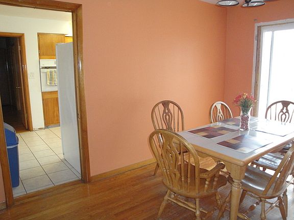 5th image of 910 E Alma Dr