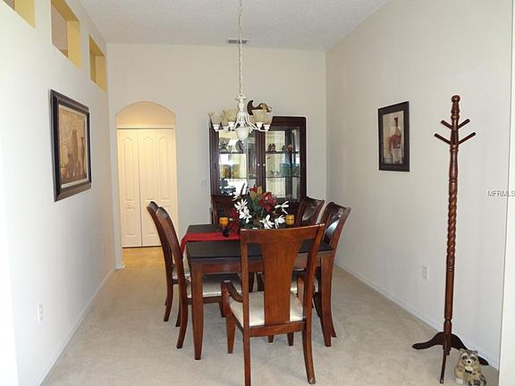 3rd image of 2515 Arrowpointe Dr