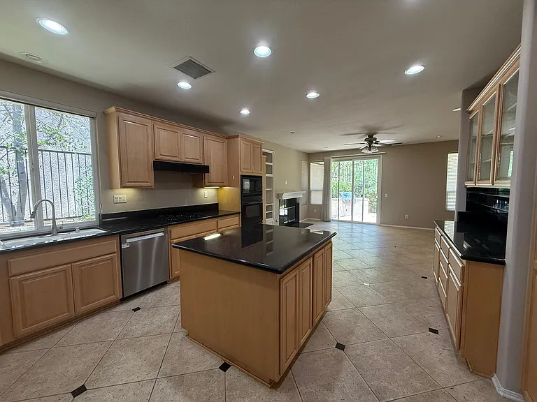 20721 Vercelli Way — Photo 5