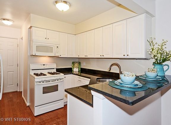 5th image of 1466 Queensgreen Cir #1466