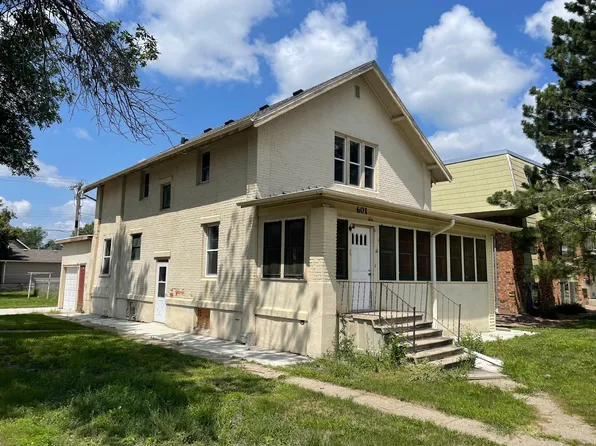 601 N 1st St, Aberdeen, SD 57401