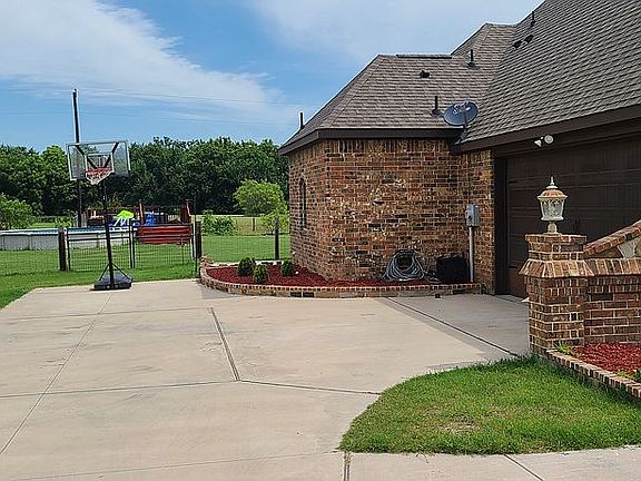 2 Car garage