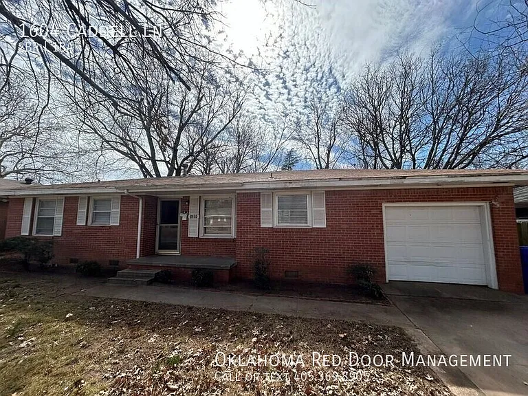 1604 Caddell Ln — Photo 1