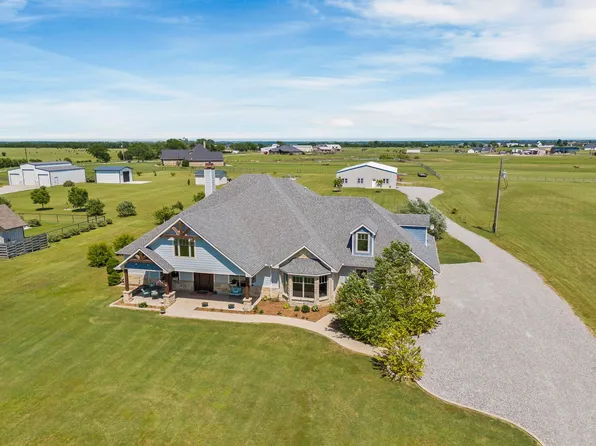 1206 Jc Maples Rd, Gunter, TX 75058