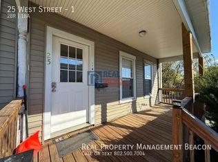 25 West St APT 1, Lebanon, NH 03766