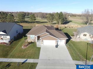 2235 Greenway Dr, Aurora, NE 68818