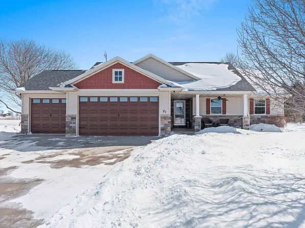 21 Links Ct, Kaukauna, WI 54130
