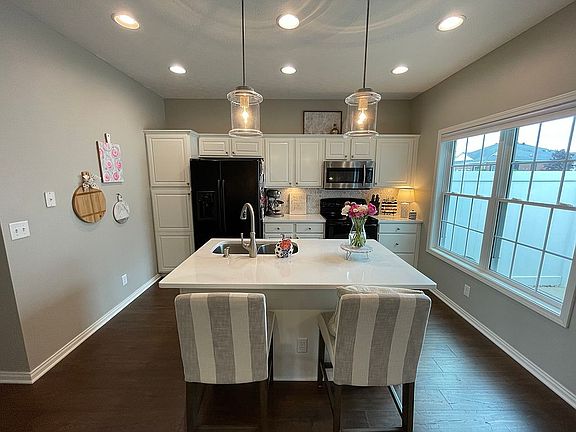 5th image of 3976 Brookside Ct