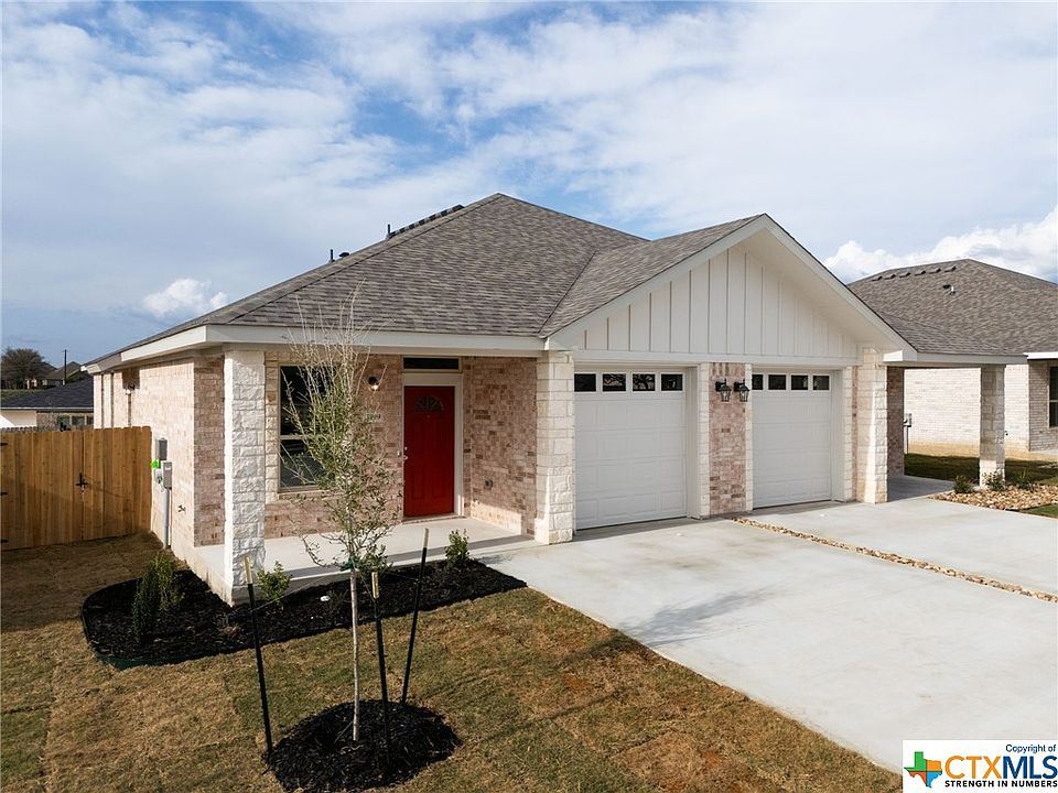 1st image of 5109 Rose Garden Loop