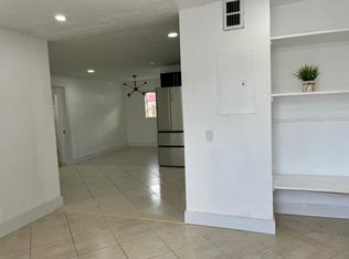 14321 Boggs Dr #2B, Miami, FL 33176