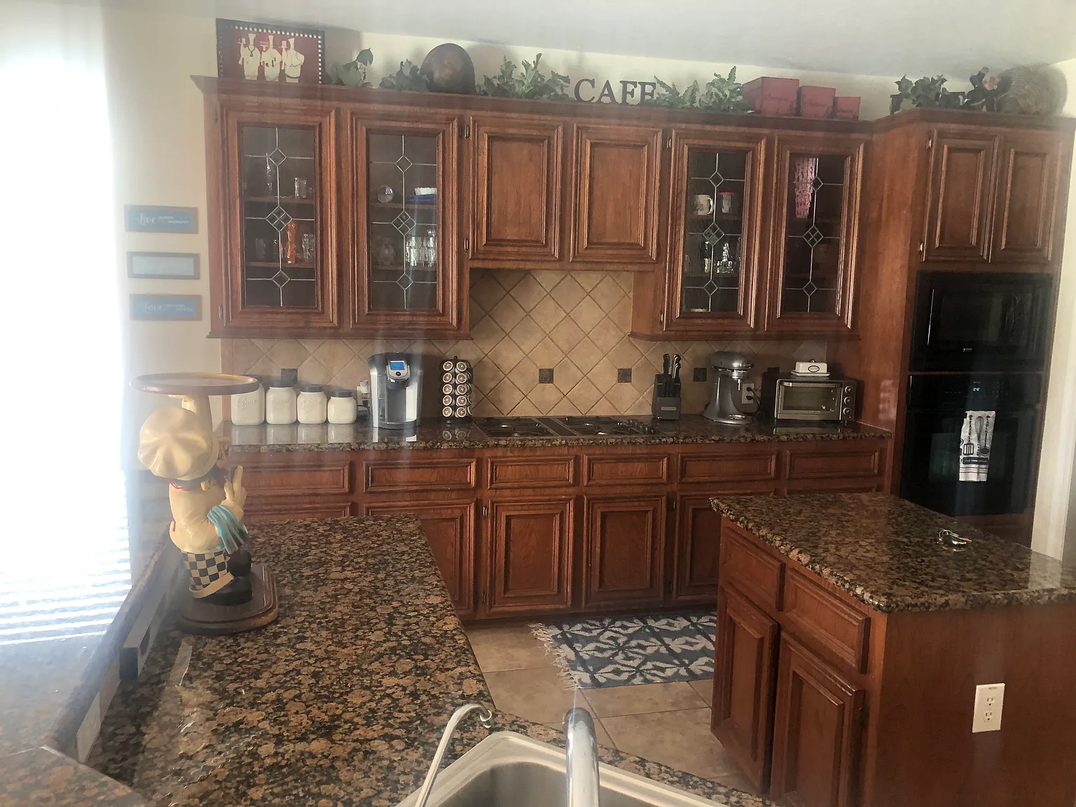 5 bed, 3910 sqft, $3,750 — Photo 3