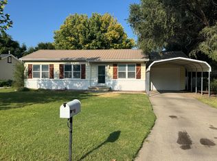 1107 S Jefferson St, Hugoton, KS 67951