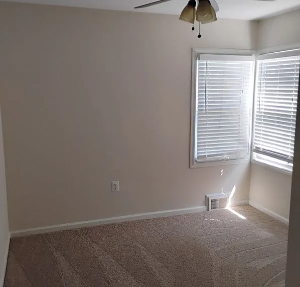 4222 Elderon Ave #HOUSE — Photo 7