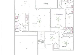 203 Rockrose Ln, Lake Jackson, TX 77566