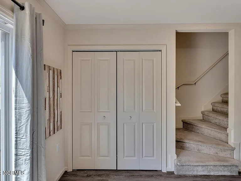 445 Sullivan Loop Rd — Photo 14