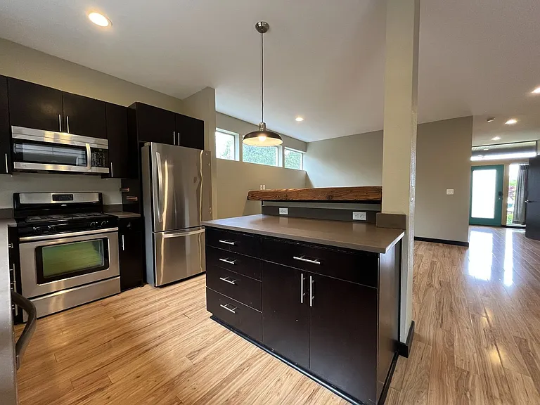 13758 SE Linden Ln — Photo 11