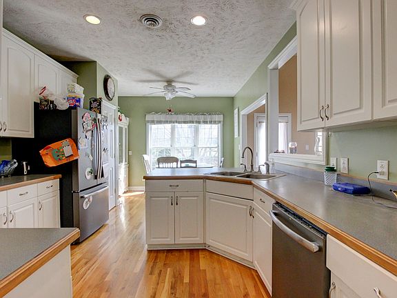 4th image of 3146 Southpoint Dr