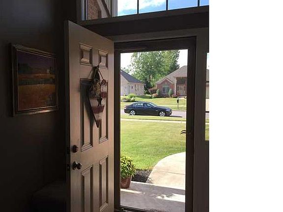 2nd image of 16 Primrose Ln