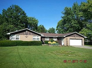 3265 Rosemary Ln, Hermitage, PA 16148