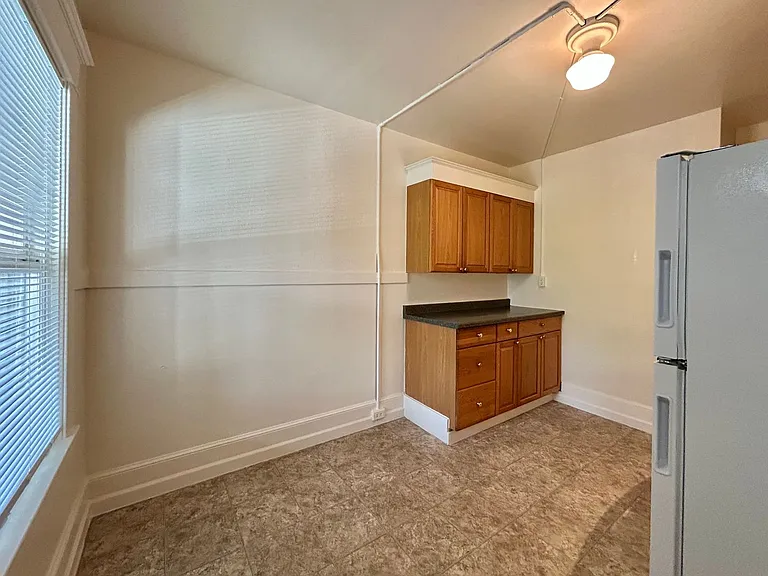 Dover Apartments — Photo 8