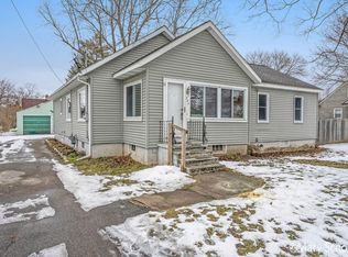 727 Rutledge St NE, Grand Rapids, MI 49525