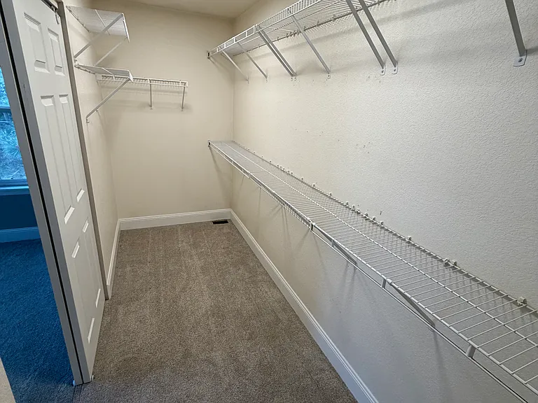 374 Willowick Cir — Photo 12