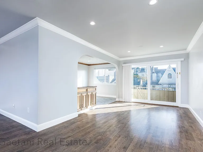 2266 Washington St #341R — Photo 3