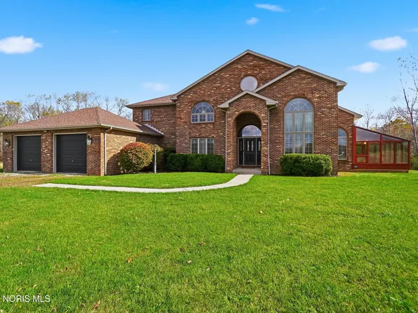 909 Township Road 243, Fostoria, OH 44830