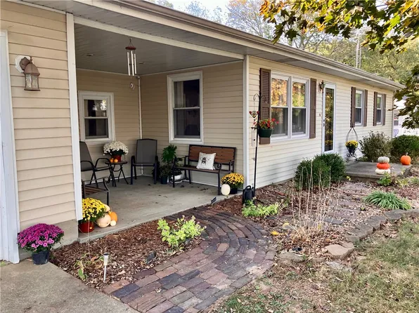 255 N 2700 East Rd, Pana, IL 62557