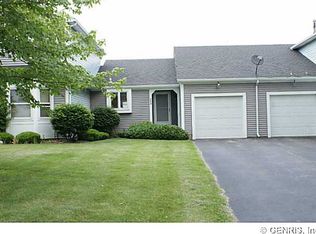 253 S Estate Dr, Webster, NY 14580