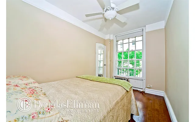 Sold by Douglas Elliman | media 24