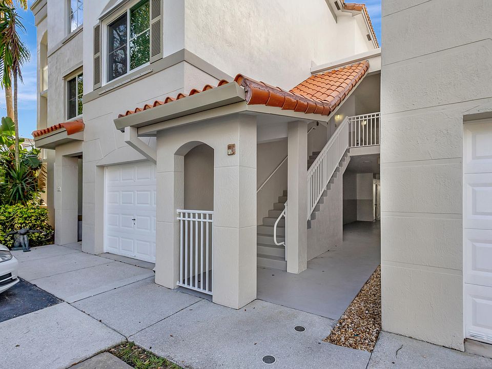 1st image of 11020 Legacy Dr APT 303